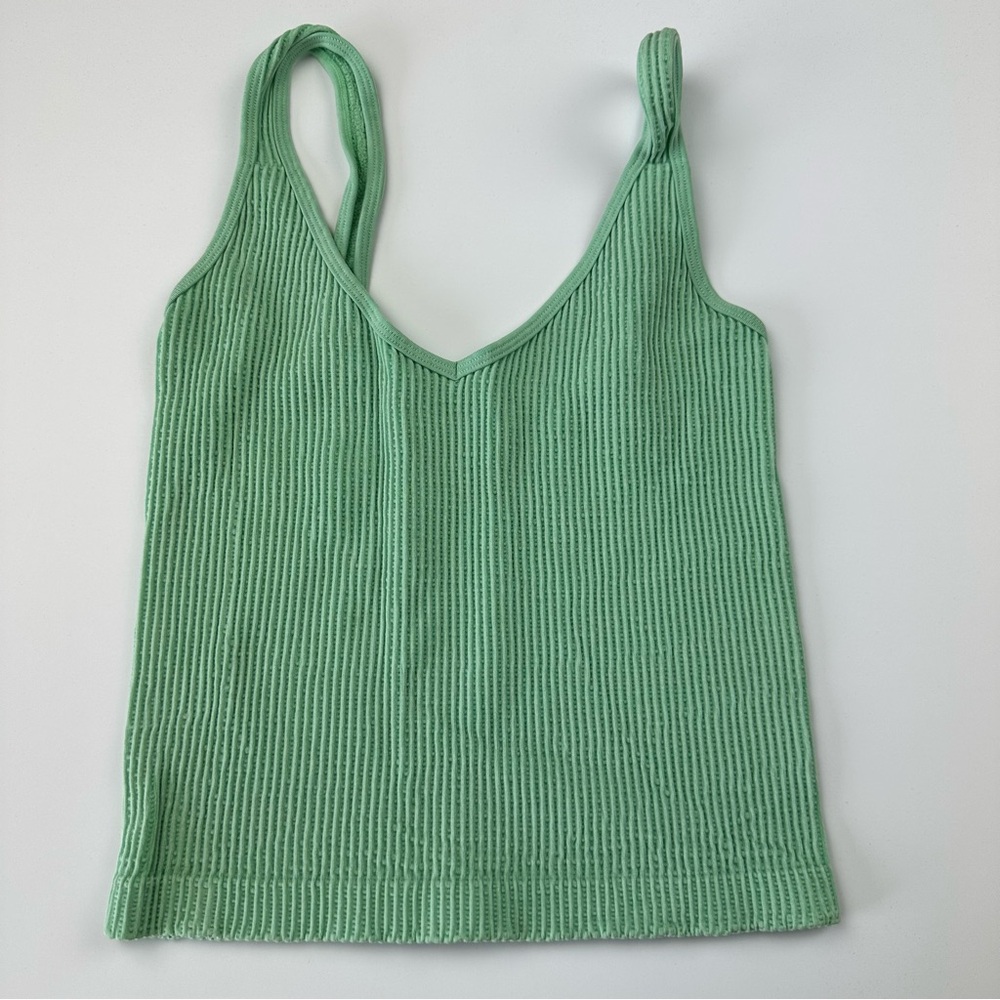 Dynamic Seamless Cami Tank - Picture 1 of 3